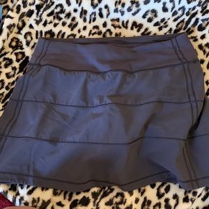 Size 4 tall purple/grey lululemon skort